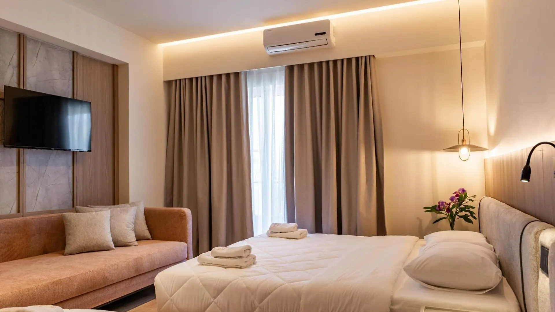 Heksamil Hotel 4*, Ksamil Albanien