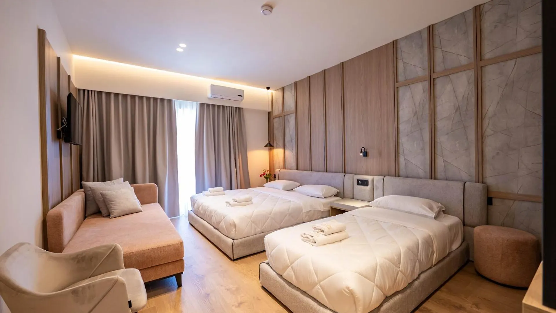 Heksamil Hotel 4*, Ksamil