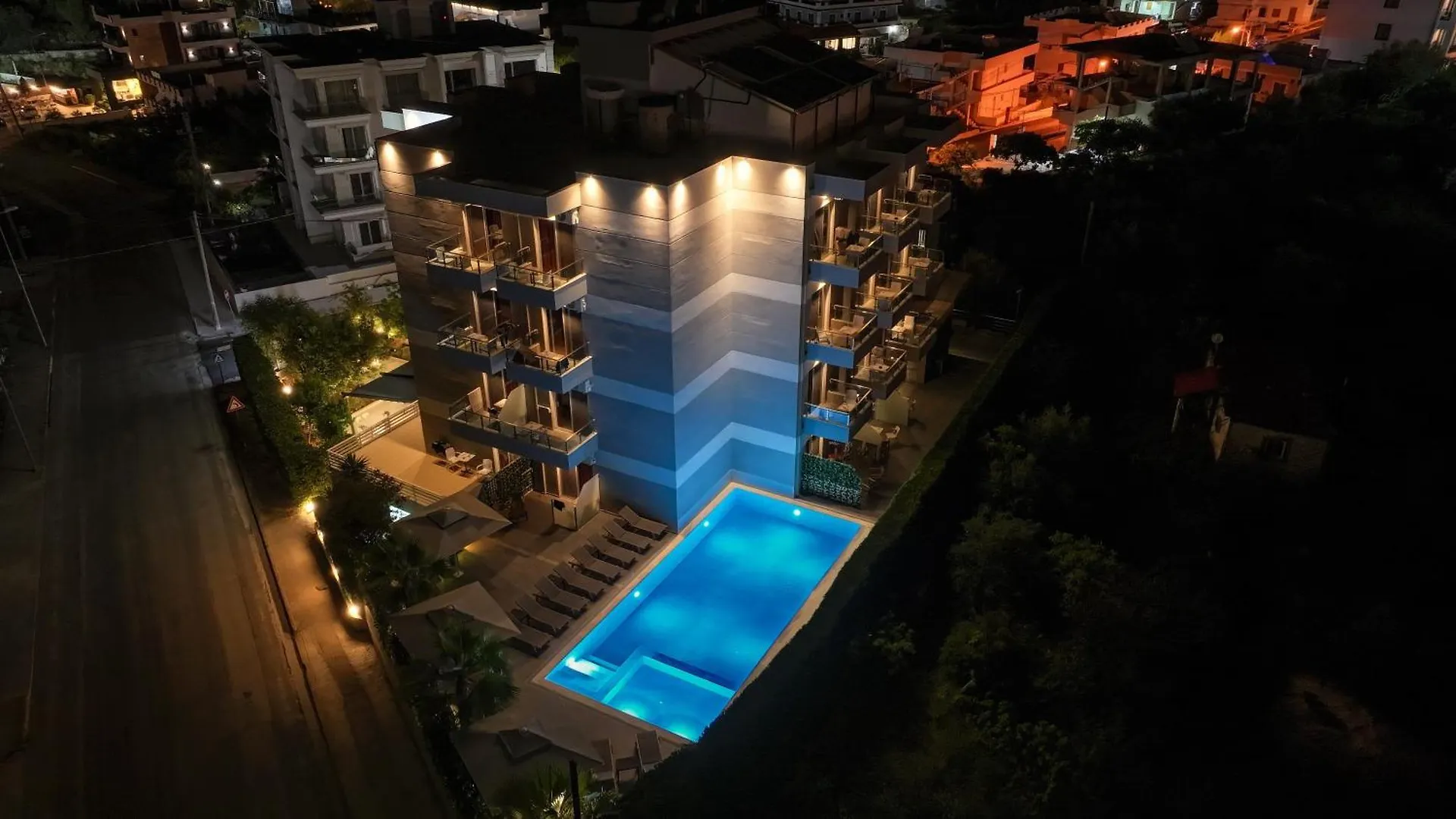 ****  Heksamil Hotel Albania