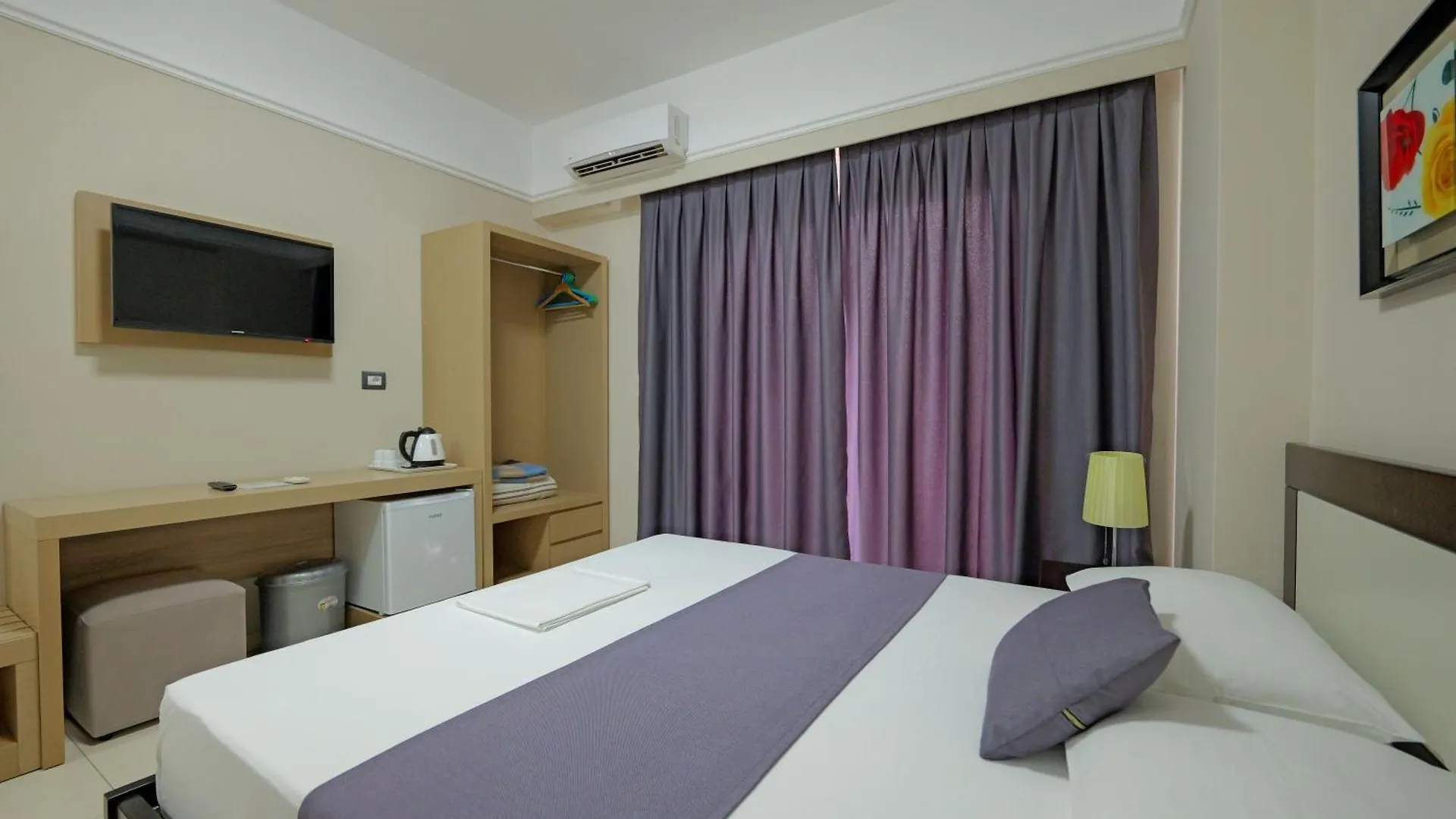 ****  Heksamil Hotel Albania